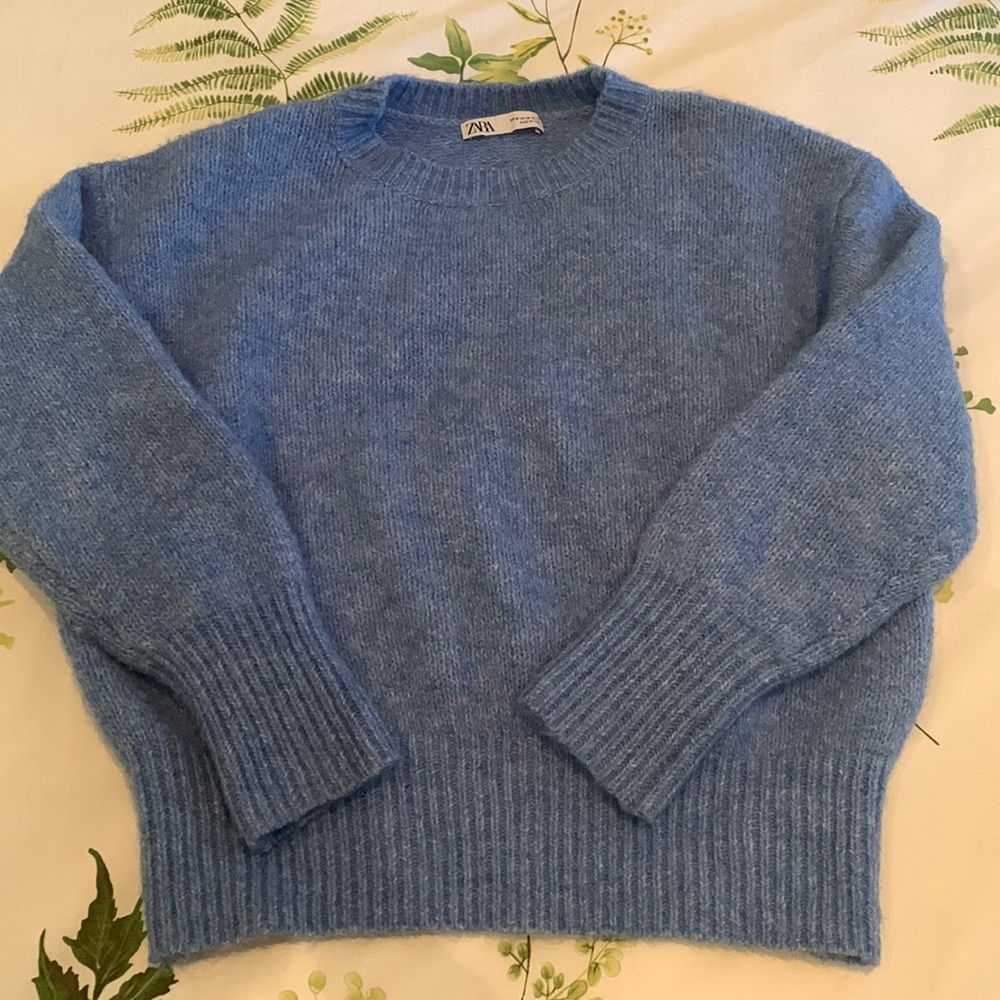 Periwinkle blue Zara crew neck knit sweater